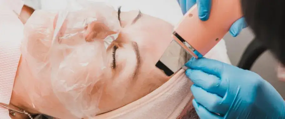Zdjęcie Peeling kawitacyjny na czym polega i jakie ma korzyści dla skóry
